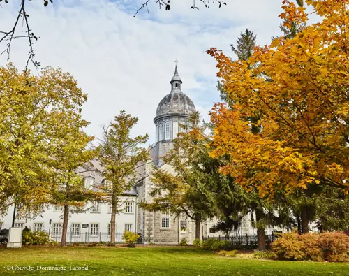 Hôtels-Gouverneur-Trois-Rivières-Blogue-Automne-Musée-Ursuline
