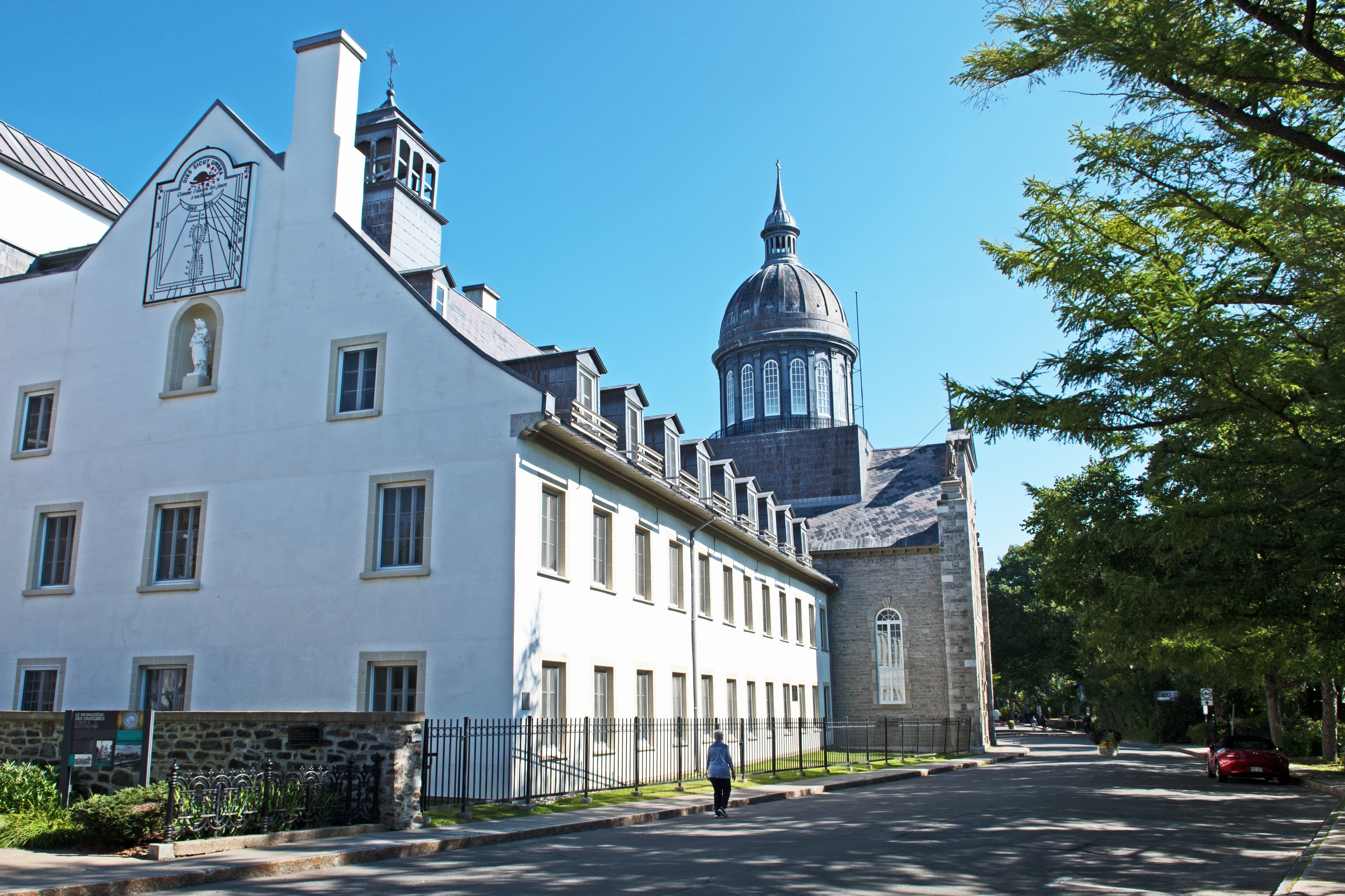 Stroll through the historic district What to do in TroisRivières